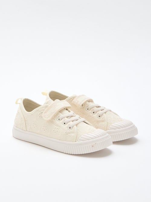 Sapatilhas de lona com estampado de xadrez - Kiabi
