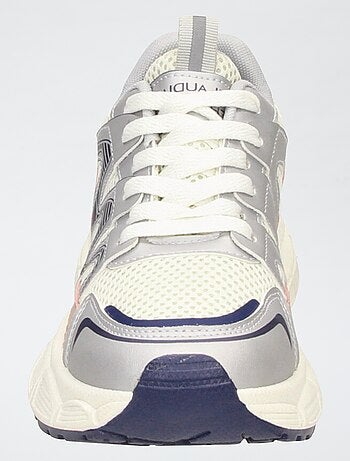 Sapatilhas de running em malha tricolor