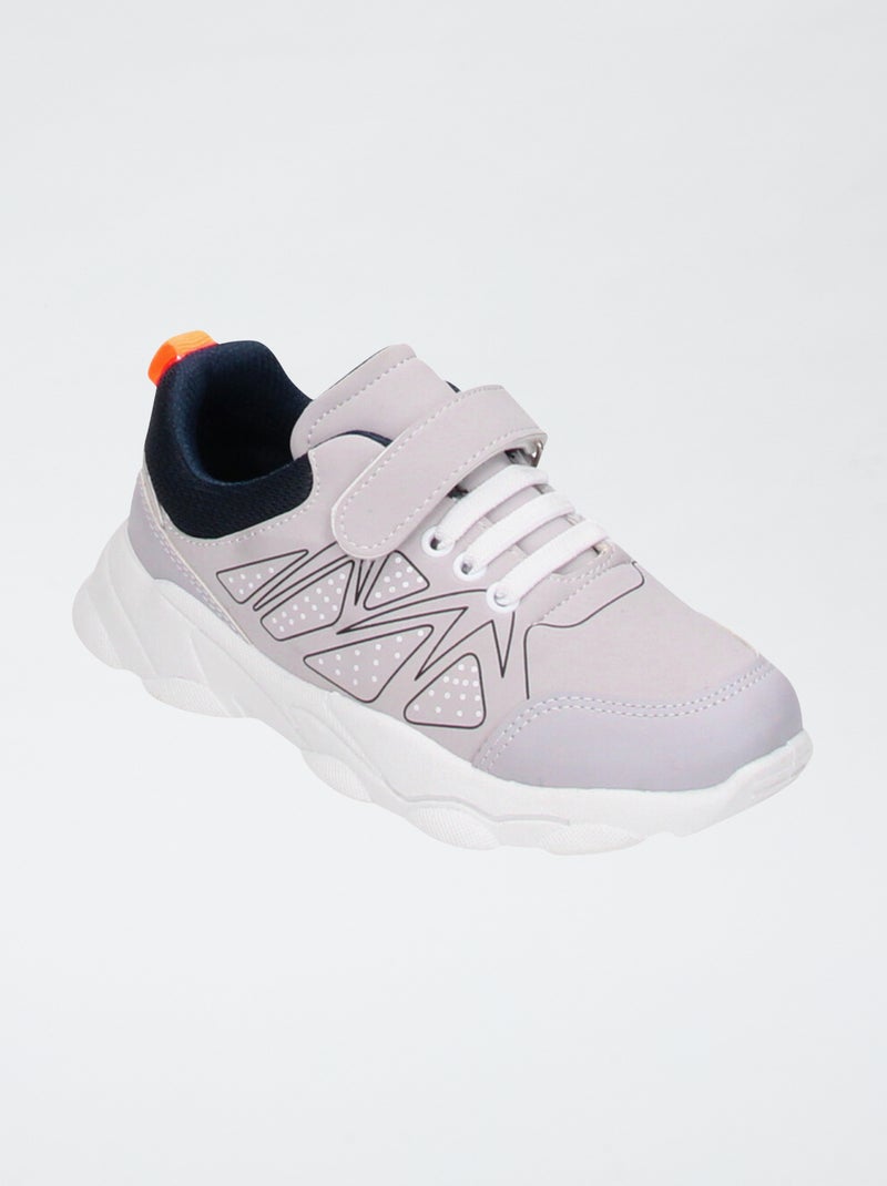 Sapatilhas em malha Cinza - Kiabi