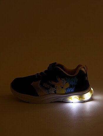 Sapatilhas luminosas 'Pokémon'