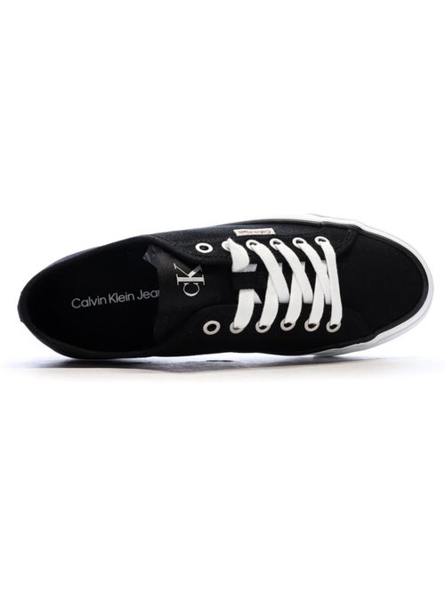 Sapatilhas Pretas Calvin Klein Jeans Vulc para Mulher - Kiabi Sapatilhas Pretas Calvin Klein Jeans Vulc para Mulher - Kiabi