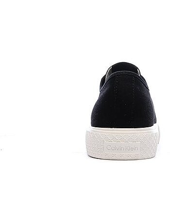 Sapatilhas pretas de atacadores calvin klein jeans para mulher