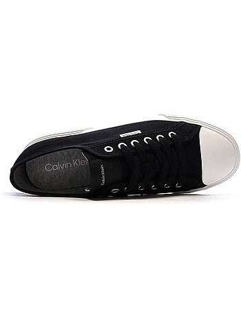 Sapatilhas pretas de atacadores calvin klein jeans para mulher