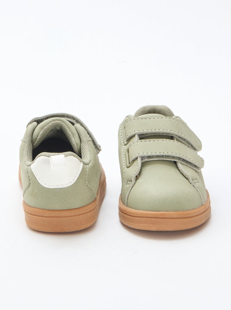 Sapatilhas rasas com velcro em camurça bicolor Verde - Kiabi