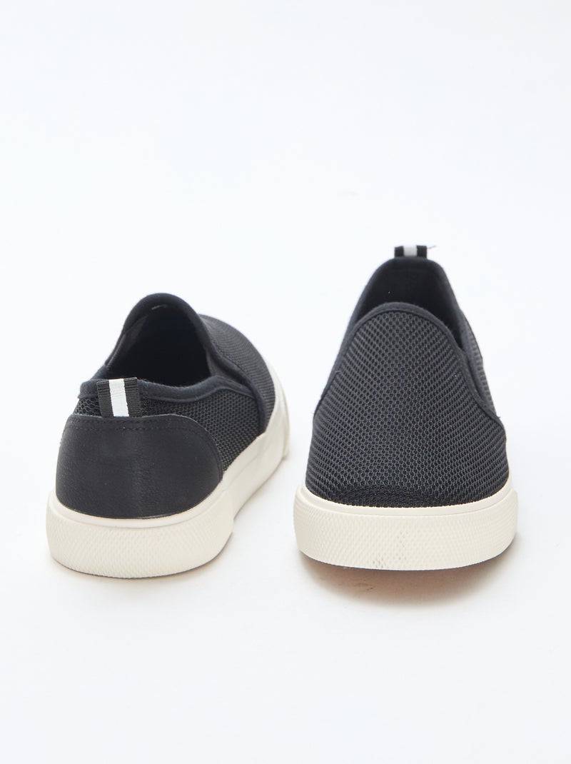 Sapatilhas rasas slip-on em malha lisa Preto - Kiabi