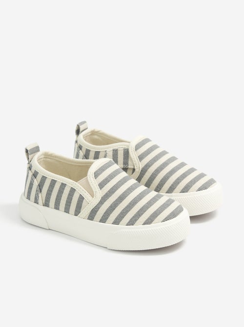 Sapatilhas slip-on com fechos de velcro com padrão - Kiabi Sapatilhas slip-on com fechos de velcro com padrão - Kiabi