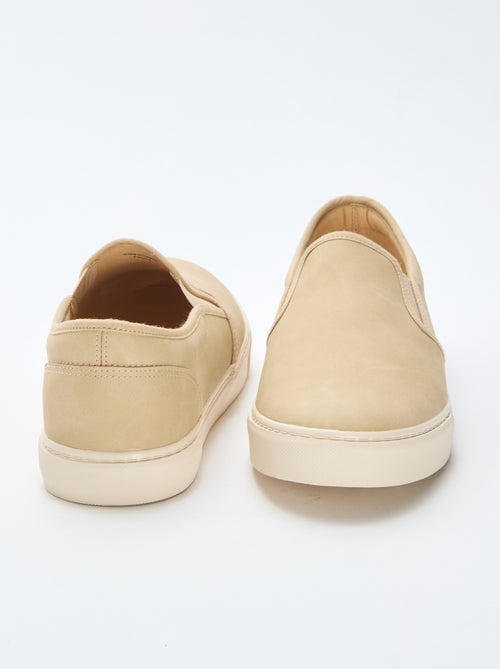Sapatilhas slip-on tipo camurça - Kiabi