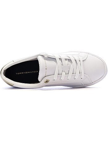 Sapatilhas tommy hilfiger brancas e prateadas para mulher