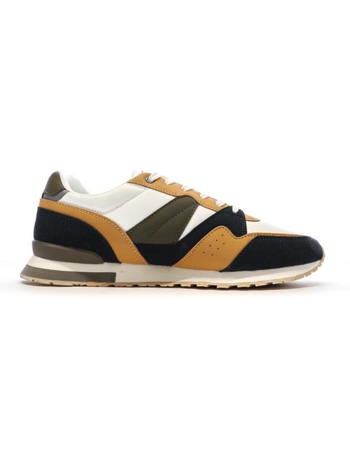 Sapatilhas Umbro 973590 para Homem em Preto, Branco e Camel - Kiabi Sapatilhas Umbro 973590 para Homem em Preto, Branco e Camel - Kiabi