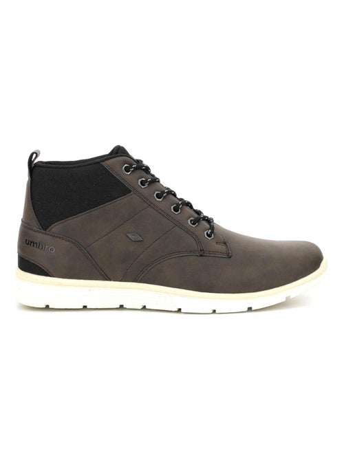 Sapatilhas Umbro Nelda Castanhas para Homem - Kiabi Sapatilhas Umbro Nelda Castanhas para Homem - Kiabi