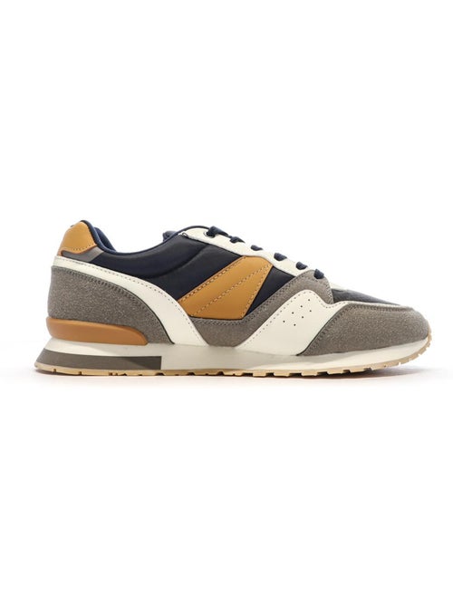 Sapatilhas Umbro para Homem Branco/Azul-Marinho/Camel 973590 - Kiabi Sapatilhas Umbro para Homem Branco/Azul-Marinho/Camel 973590 - Kiabi