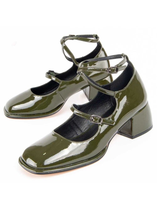 Sapato Com Salto Material Sintético E Têxtil Montevita - Kiabi Sapato Com Salto Material Sintético E Têxtil Montevita - Kiabi
