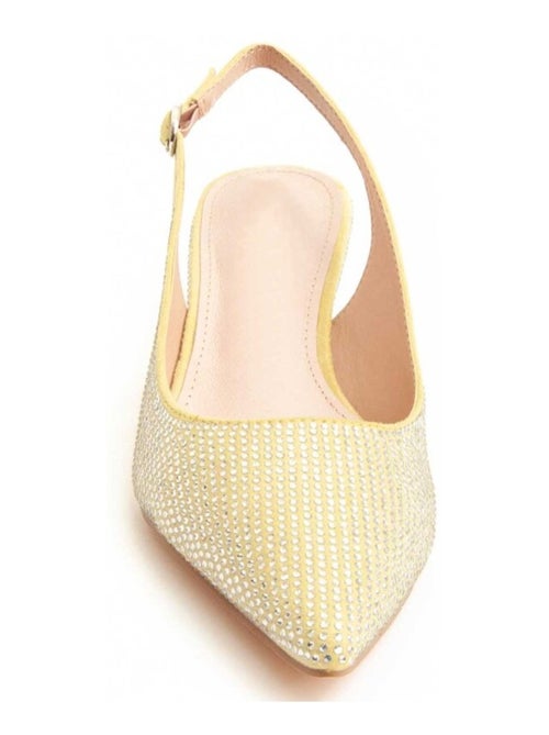 Sapato Com Salto Material Sintético Montevita - Kiabi Sapato Com Salto Material Sintético Montevita - Kiabi