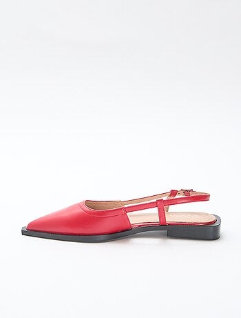 Sapatos abertos de bico fino