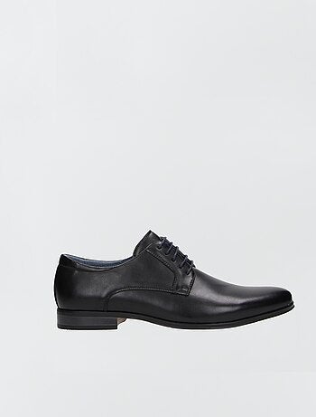 Sapatos citadinos com atacadores