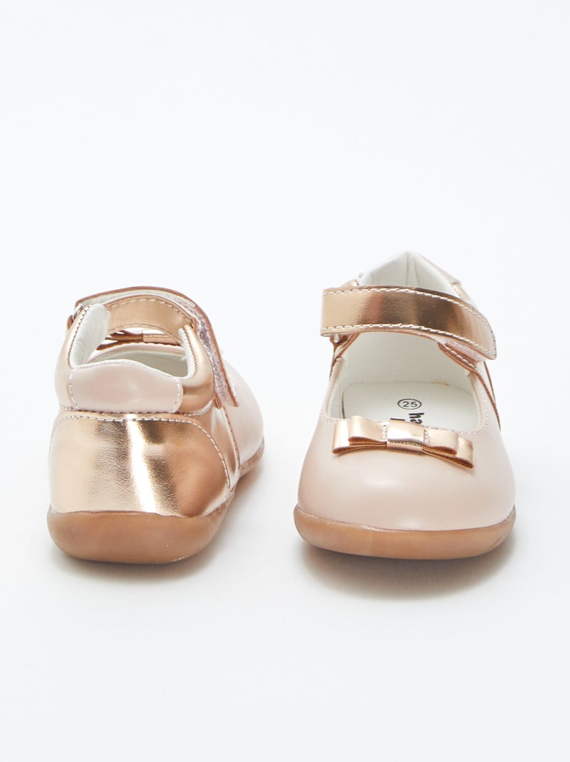 Sapatos com laço decorativo ROSA - Kiabi