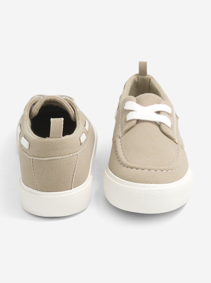 Sapatos de barco com atacadores Bege - Kiabi