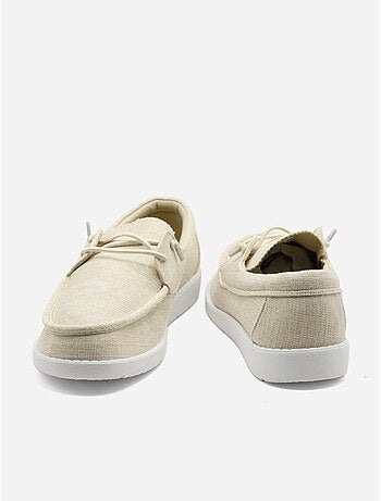 Sapatos derby com atacadores