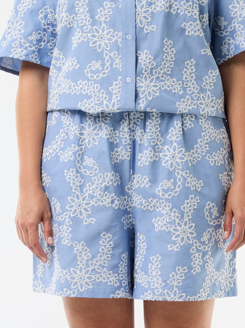 Short com bordados florais Azul - Kiabi