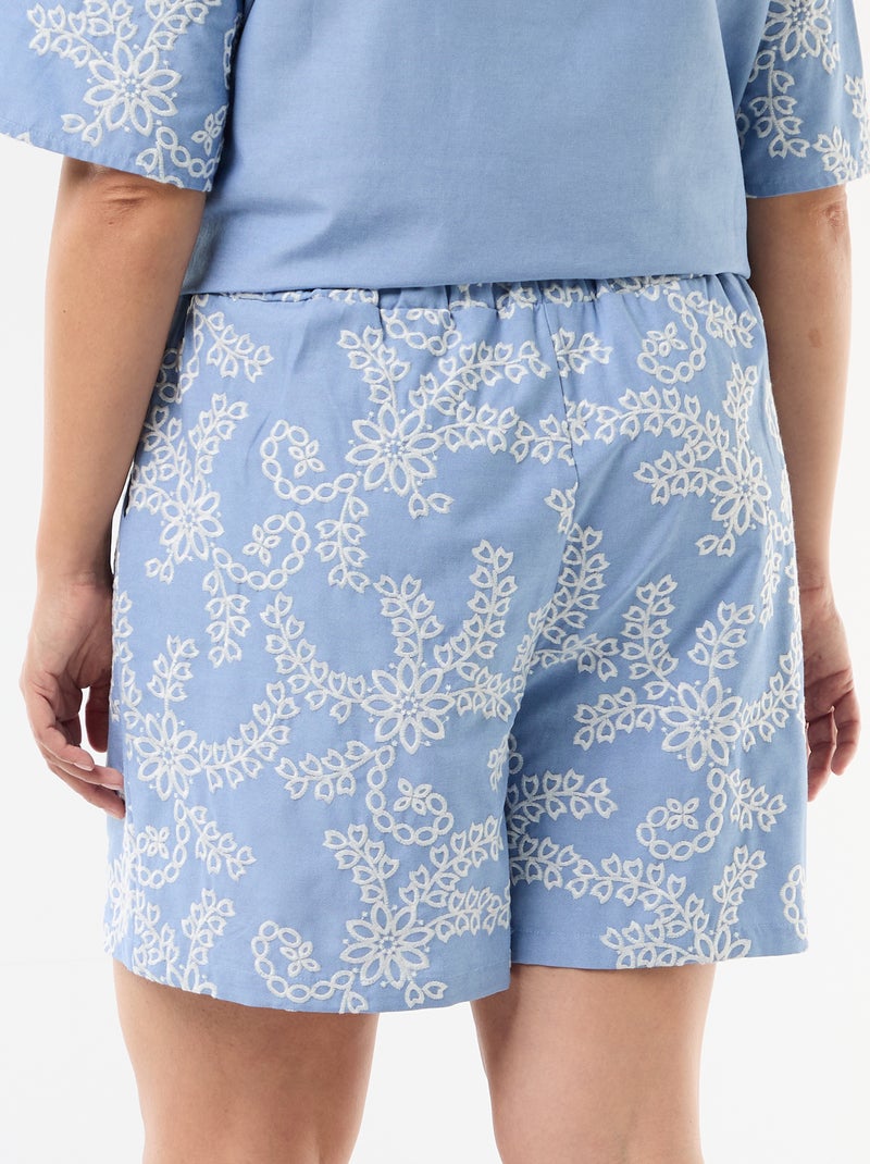 Short com bordados florais Azul - Kiabi