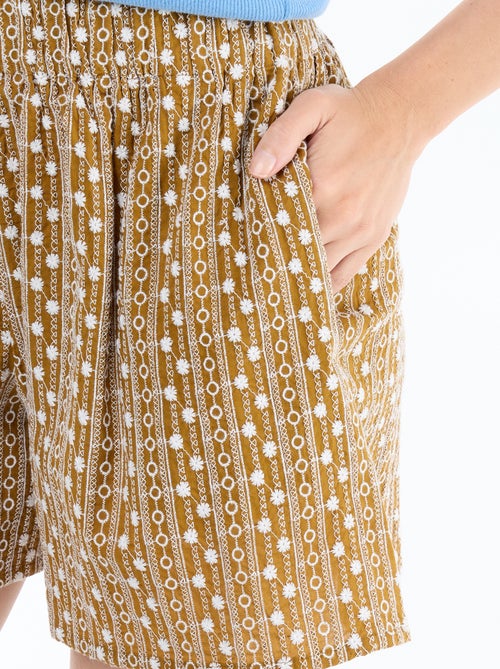Short com bordados na cintura elástica - Kiabi