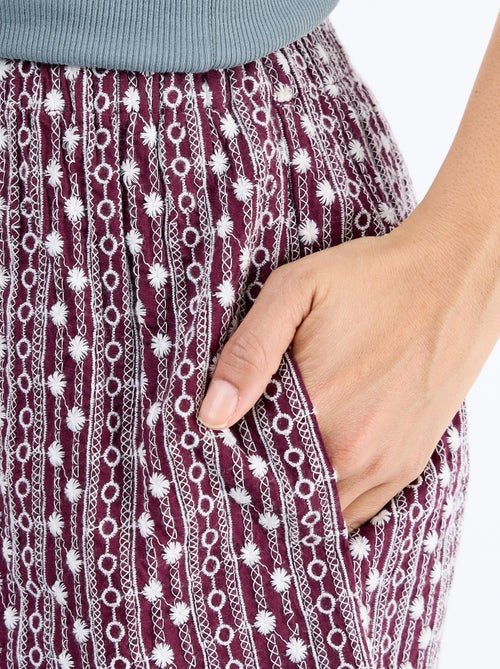 Short com bordados na cintura elástica - Kiabi