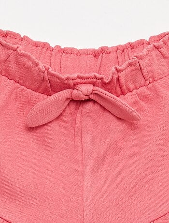 Short com folhos e laço na cintura