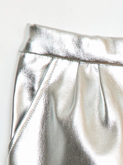 Short curto em imitação de couro - Kiabi