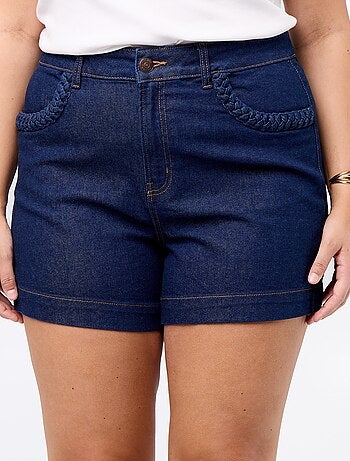 Short em ganga com bolsos entrançados