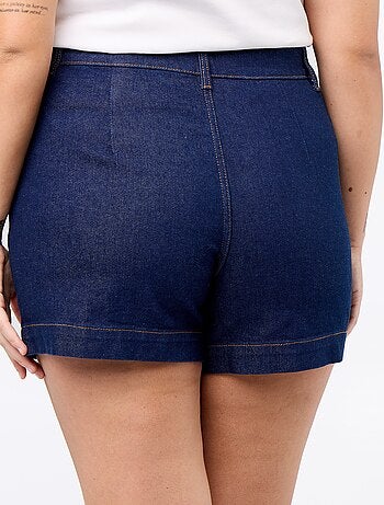 Short em ganga com bolsos entrançados