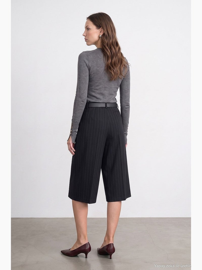 Short feminino ajustado dilvin Preto - Kiabi