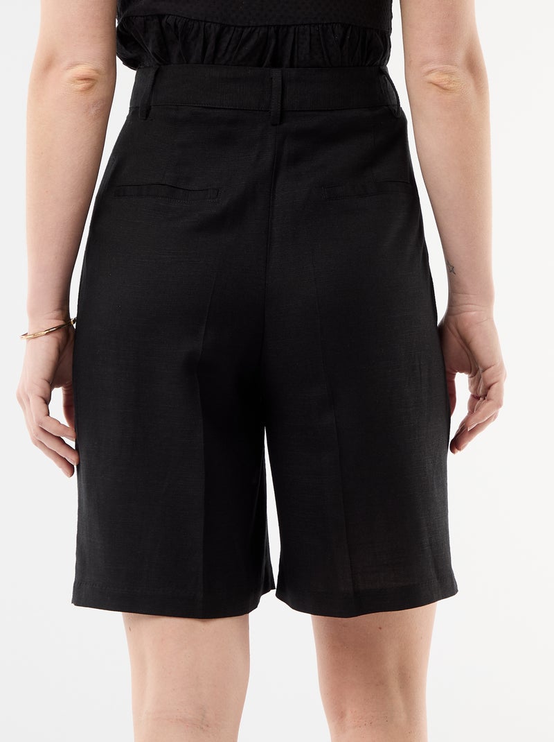 Short Largo com Pregas Preto - Kiabi