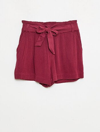 Short leve com laço liso
