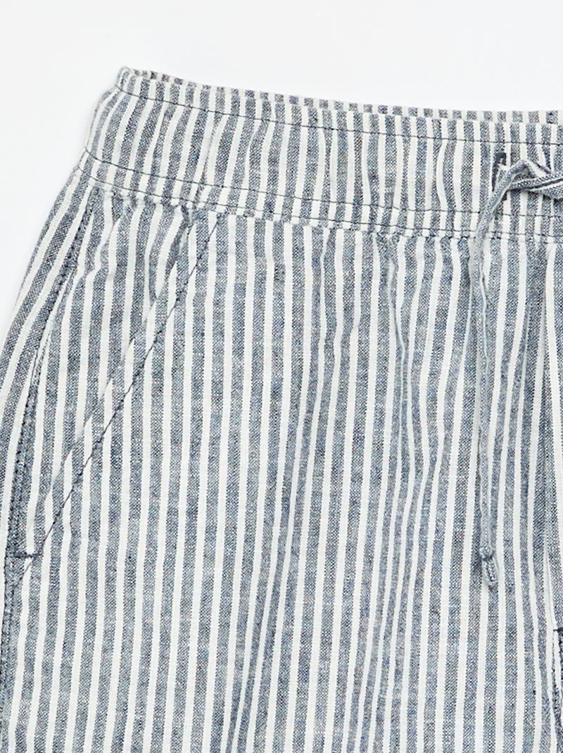 Short listrado leve em mistura de linho Azul - Kiabi