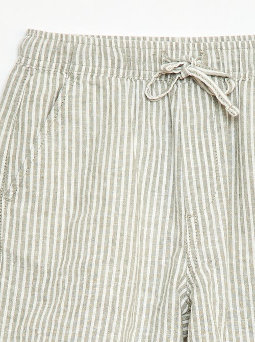 Short listrado leve em mistura de linho - Kiabi