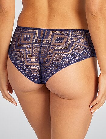 Shorties em renda ajurada
