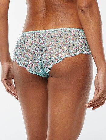Shorties em renda florida ajurada