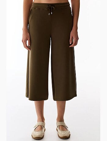 Shorts culotte oversized em malha jersey de cintura média penti