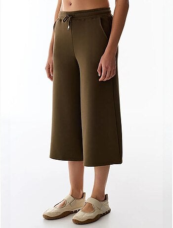 Shorts culotte oversized em malha jersey de cintura média penti