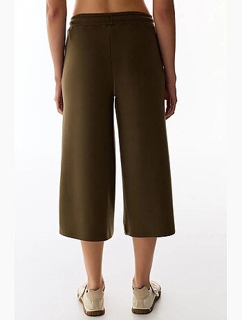 Shorts culotte oversized em malha jersey de cintura média penti