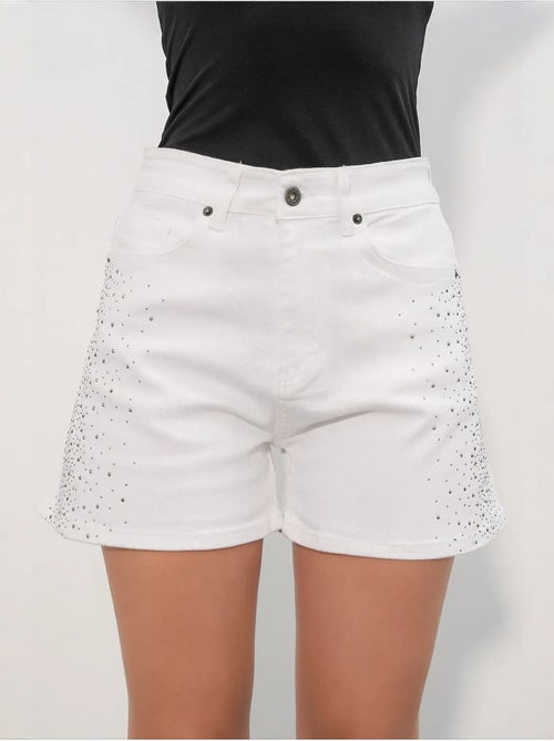 Shorts de ganga de cintura alta com bolinhas e cinto bdart - Kiabi Shorts de ganga de cintura alta com bolinhas e cinto bdart - Kiabi