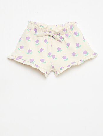 Shorts em moletom leve com folho