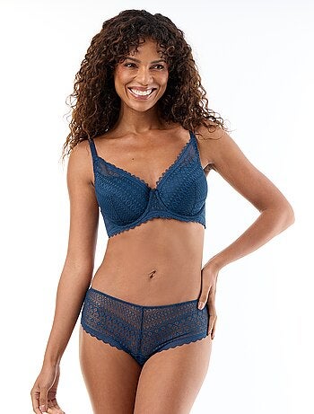 Shorty de renda