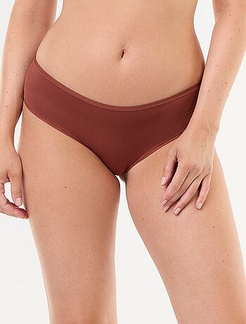 Shorty de renda bimaterial