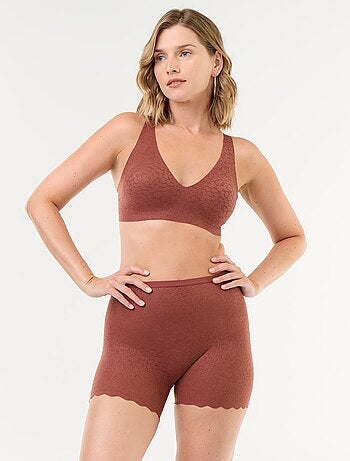 Shorty liso de renda