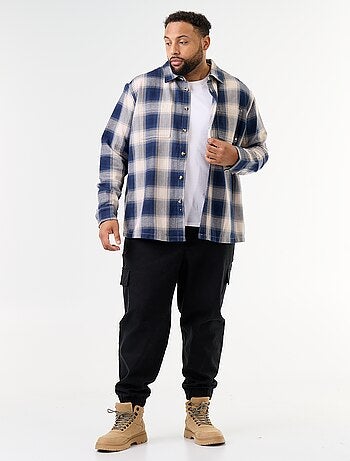 Sobrecamisa aos quadrados