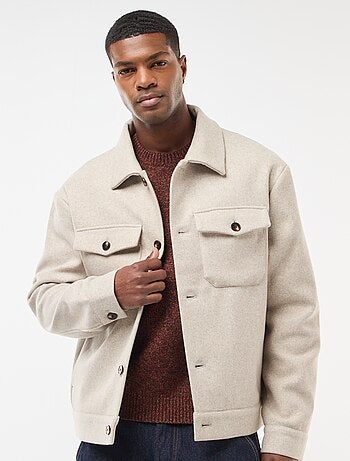 Sobrecamisa com 2 bolsos com aba abotoados no peito