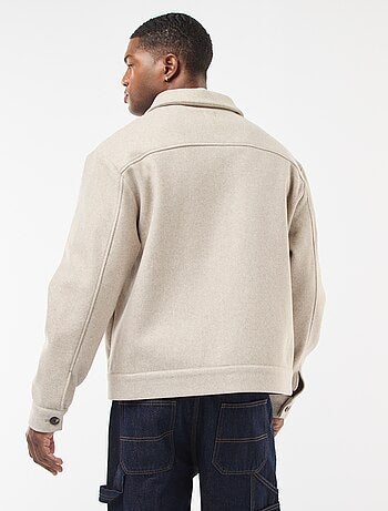 Sobrecamisa com 2 bolsos com aba abotoados no peito