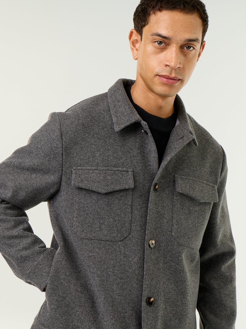 Sobrecamisa de aspeto lã com bolsos no peito Cinza - Kiabi
