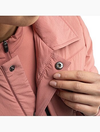 Sobrecamisa de ciclismo gravel com isolamento térmico para mulher